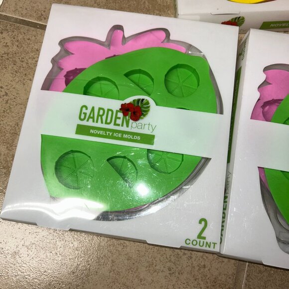 NEW in Package Garden Party Novelty Ice Molds Chocolate Jello Molds Set of 3 NEW - Picture 2 of 7